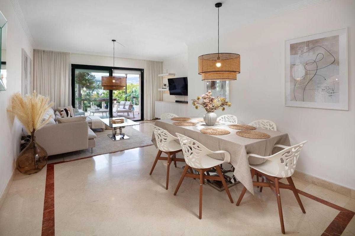 Stunning 2 Bed El Palmeral Near The Rdr483 Appartamento Marbella