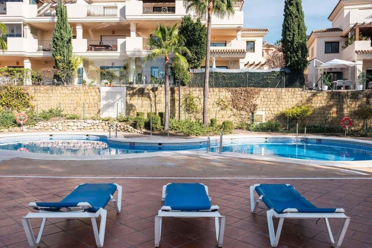 Apartamento Stunning 2 Bed El Palmeral Near The Rdr483 Marbella